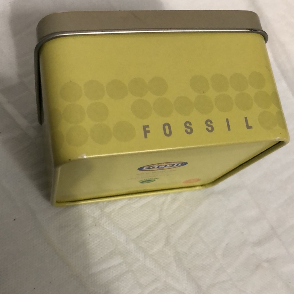 Fossil Metal Tin Watch Box - Picture 2 of 4